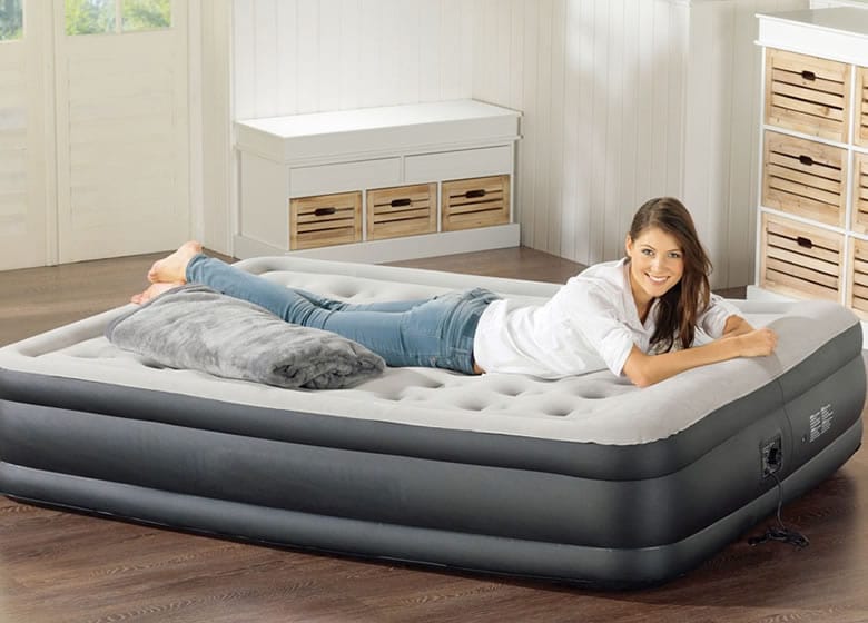 Quels sont les avantages et les inconvénients d'un matelas gonflable?